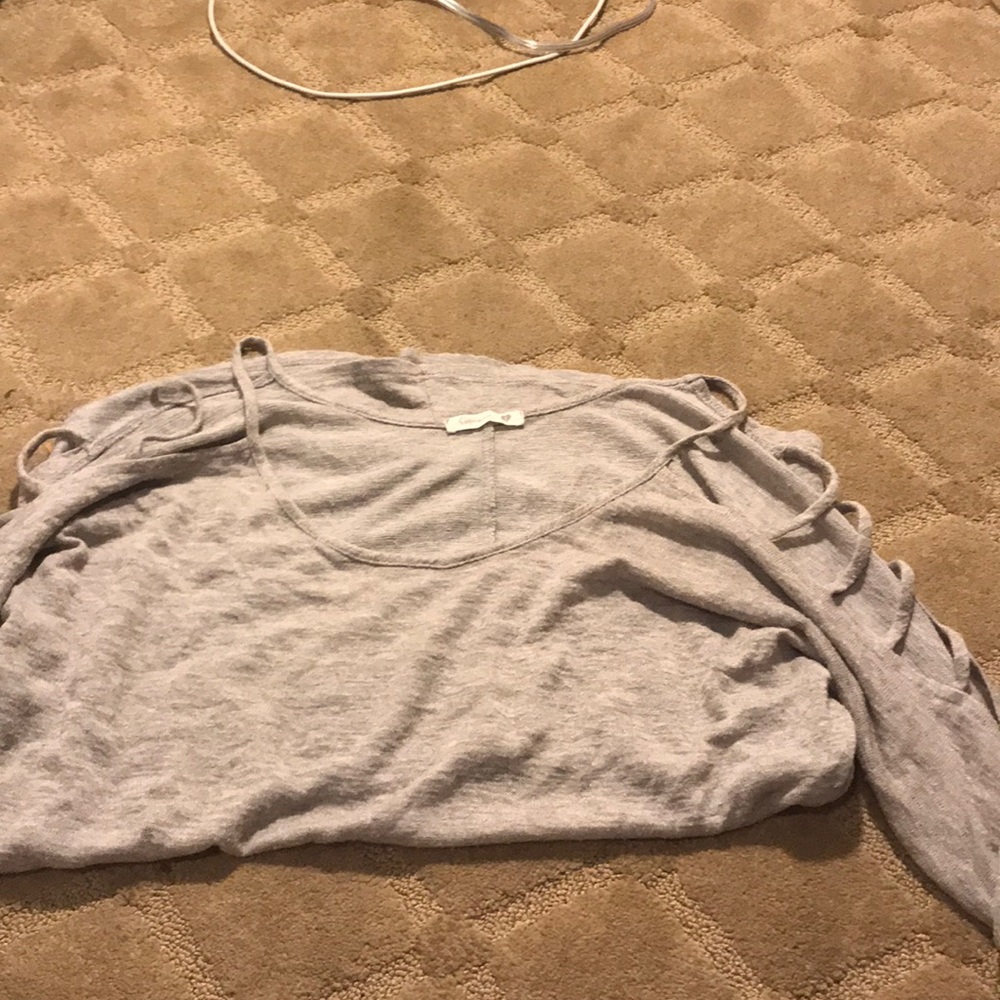 Quarter-sleeve top